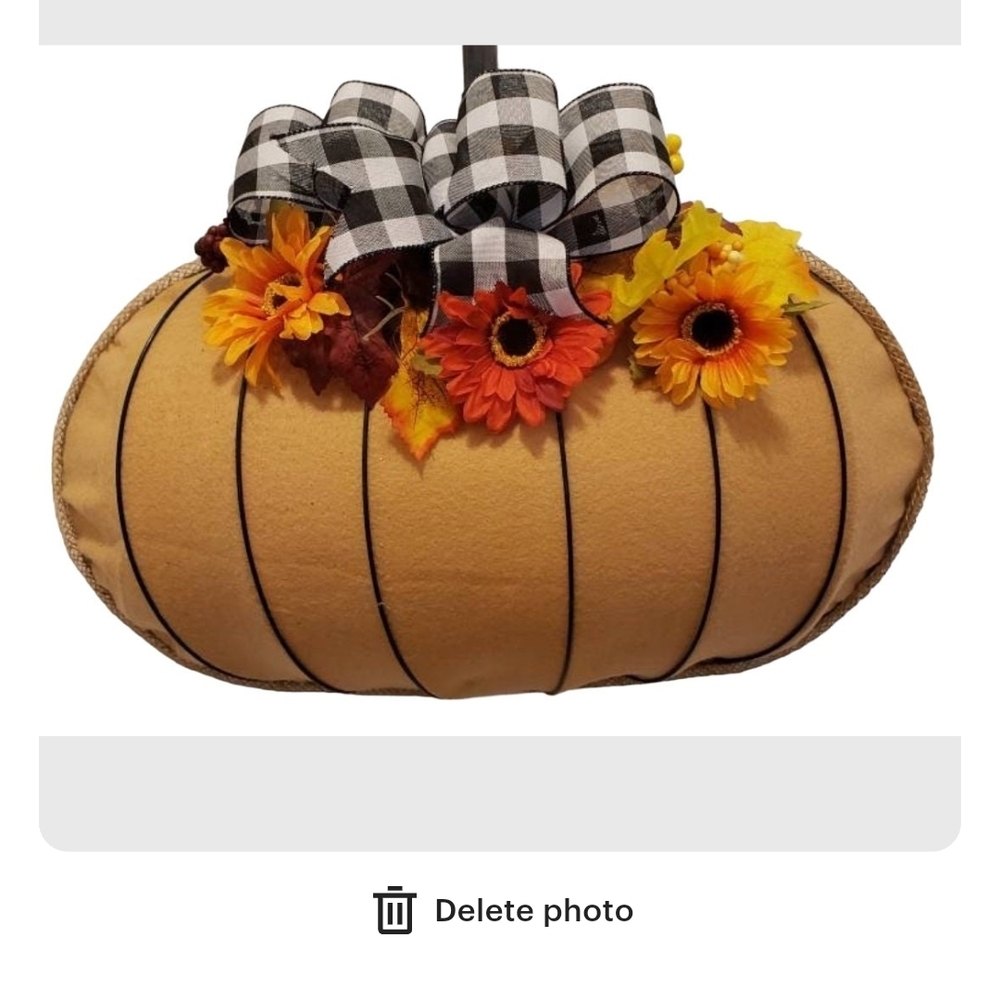 Autumn Harvest Pumpkin Decor with Flowers